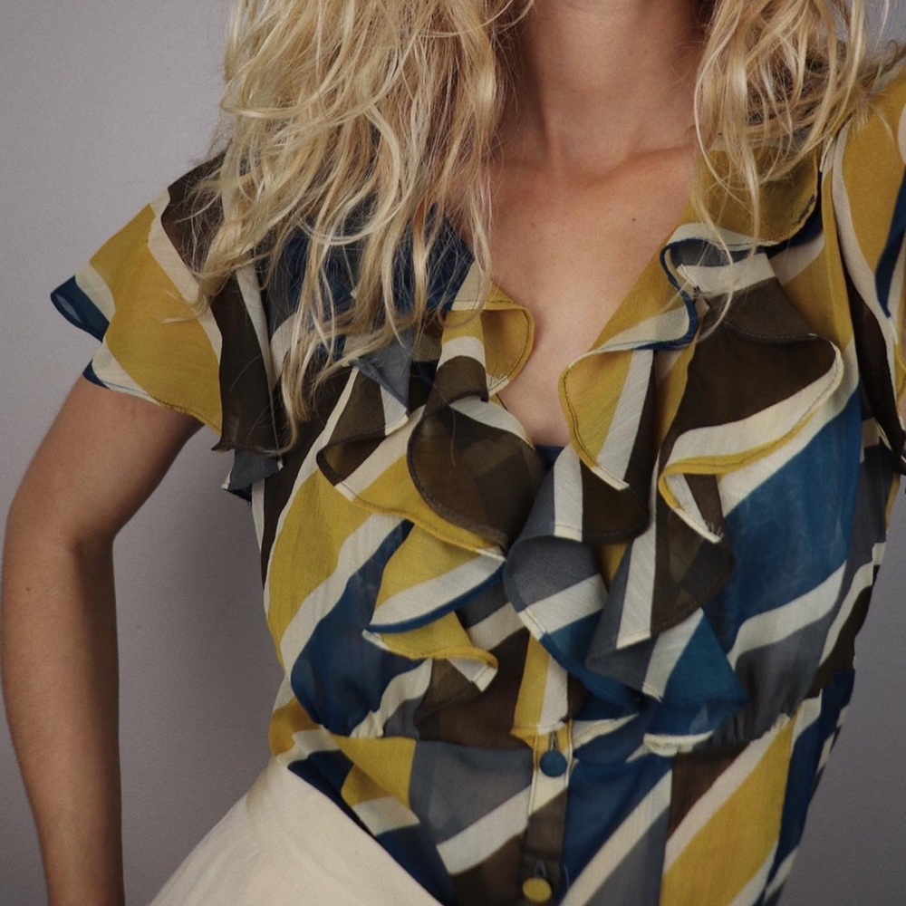 Semi-Sheer Patterned Vintage Blouse 💙✨